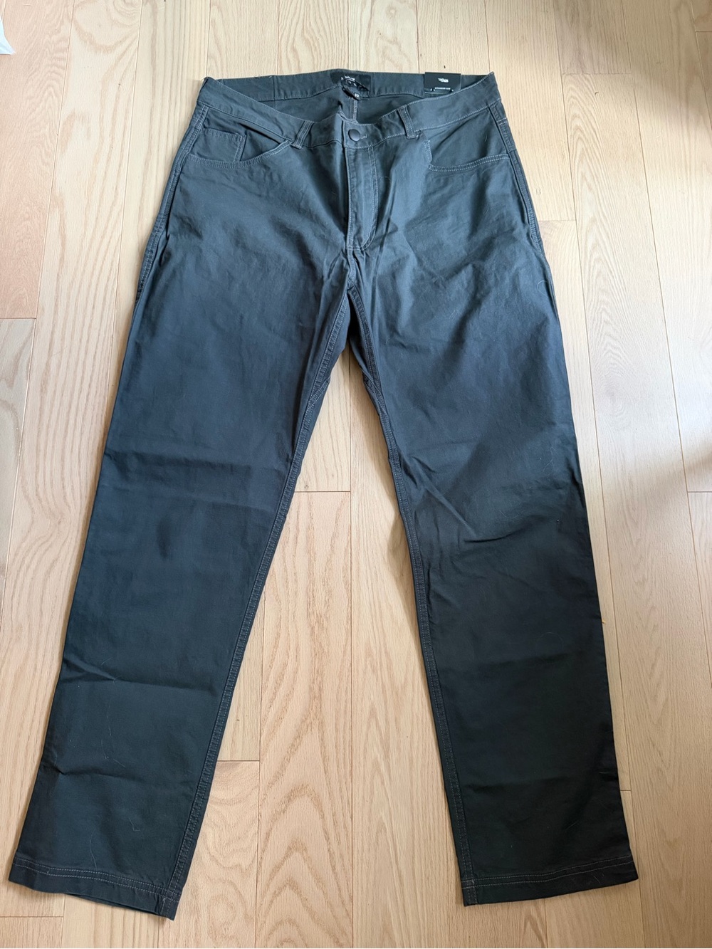 Brand new Men's Sitka Straight Fit Black pants